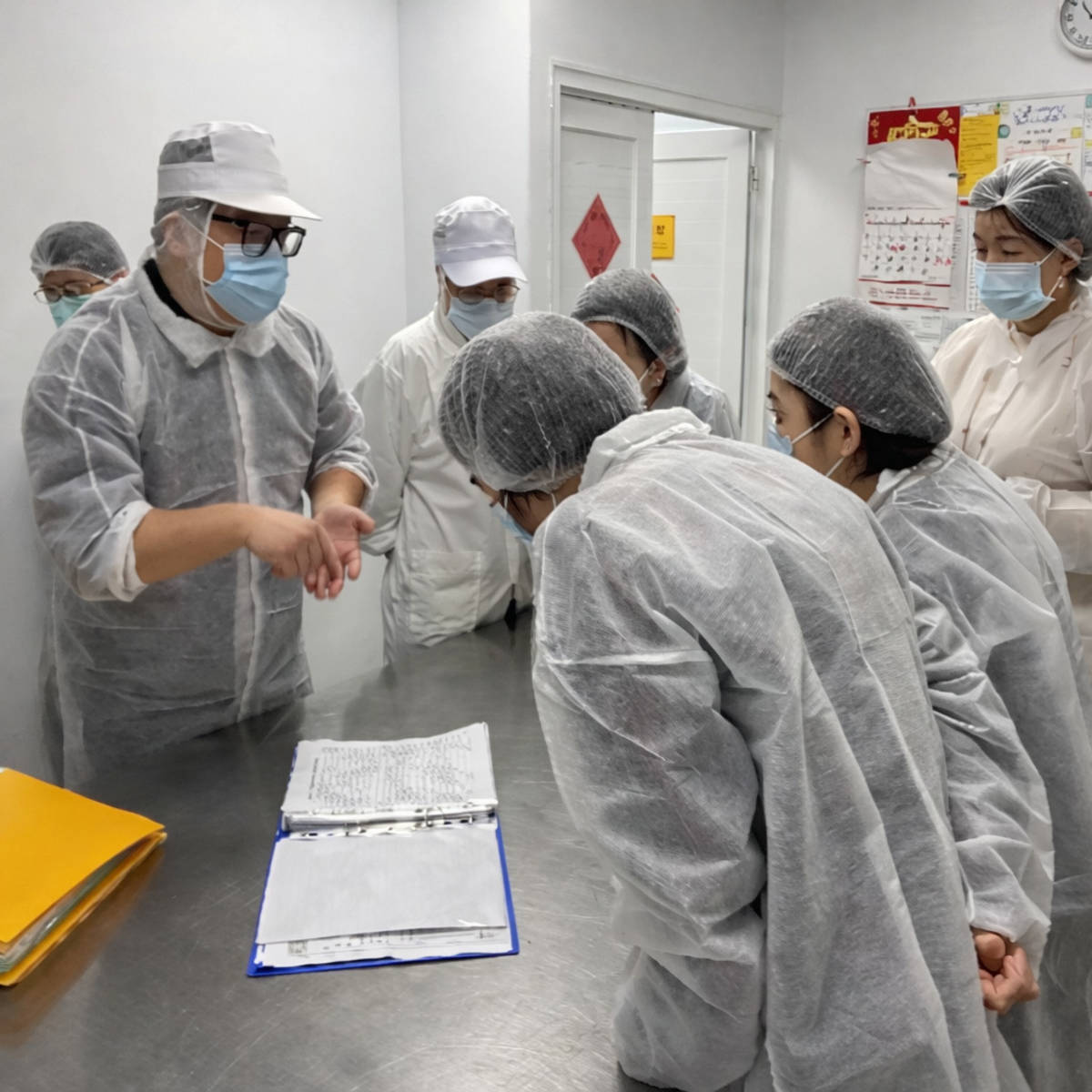 文湖國小與午餐廠商建立良好的溝通，督導衛生環境與菜單安排