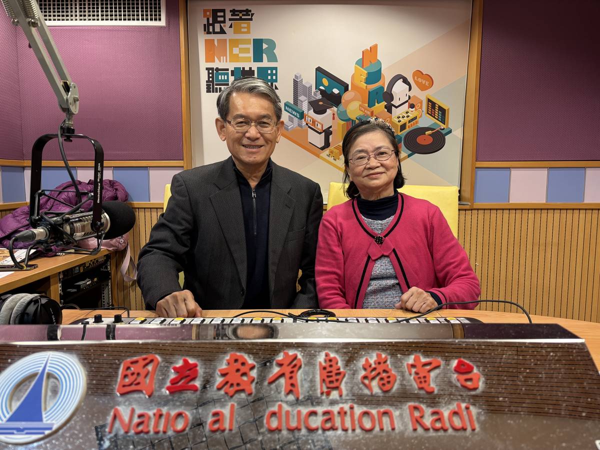 來賓:連寬寬退休校長