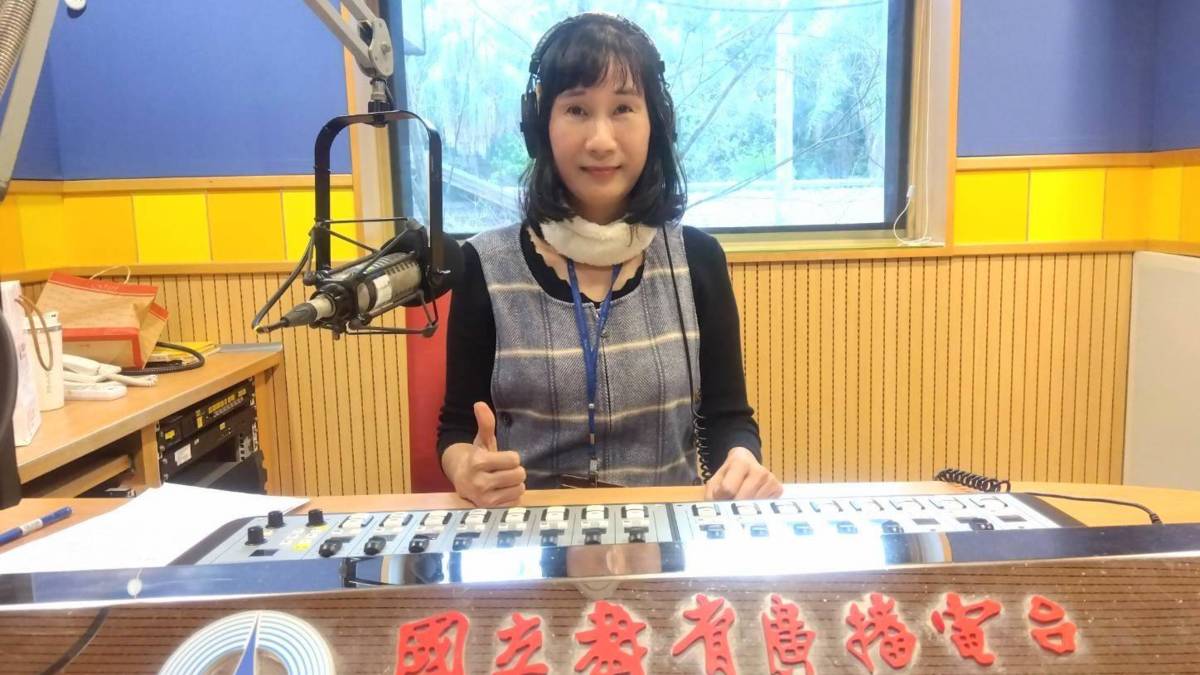 生活開麥拉邀請士林地檢署許瑜庭主任觀護人在節目中分享溫暖有感的柔性司法