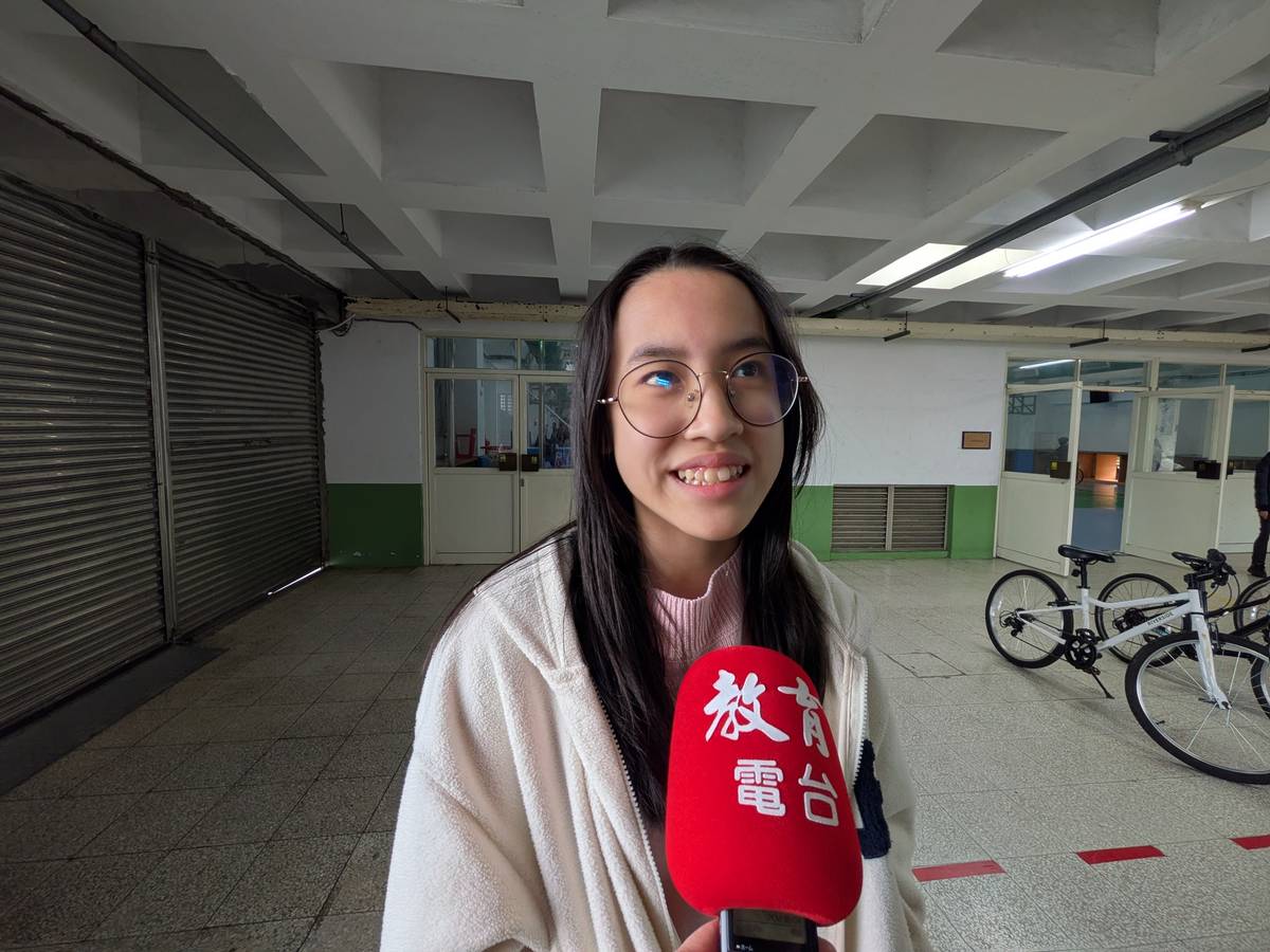 久未騎車的學生詹荃茵則說，剛起步時相當緊張，擔心因不熟練而跌倒