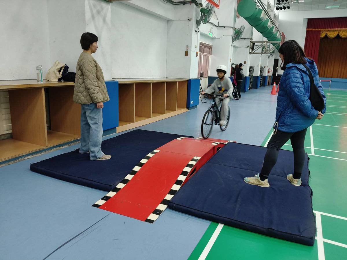 單車能力檢核設計5大關卡，「越坡挑戰」難度較高