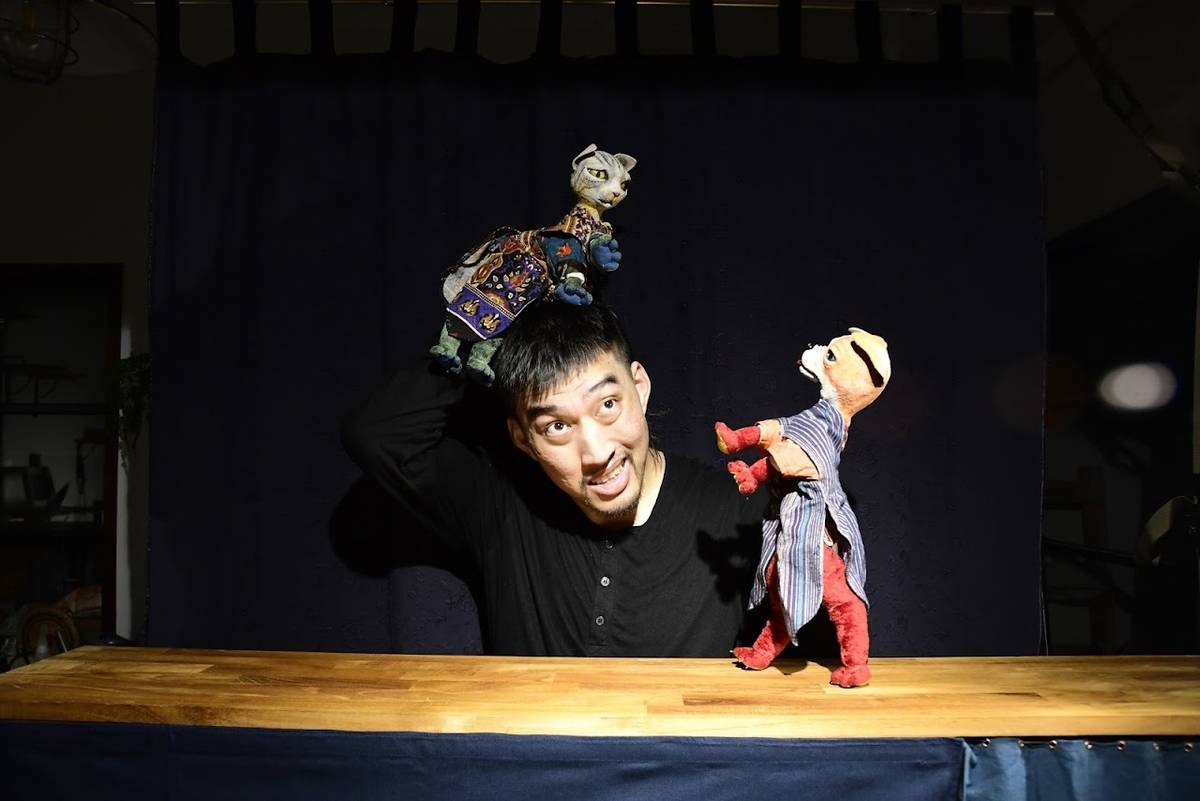 「表演藝術」＿偶人工作桌《嘶嘶嗷嗷》